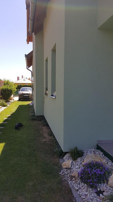 Bük Apartman Nora Ii. מראה חיצוני תמונה